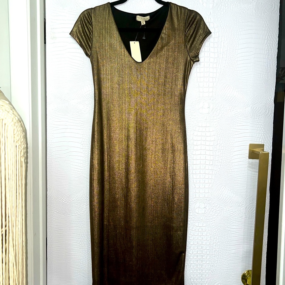 Gold lame’ Fitted Knit Dress